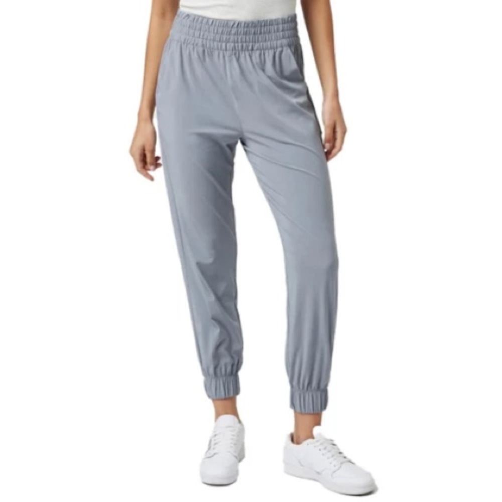 Vuori Villa Women's Light Gray Mallorca Jogger Pants